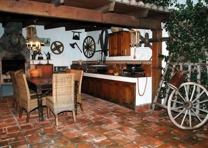 In Mit Terrasse- Gemeinsamem Pool Und Garten By Interhome * La Matanza De Acentejo